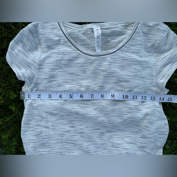 LULULEMON - Picture 2 of 5